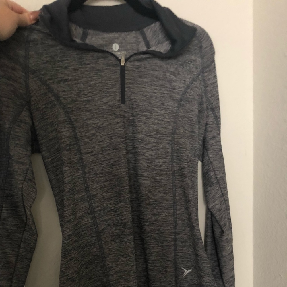 Athletic long sleeve